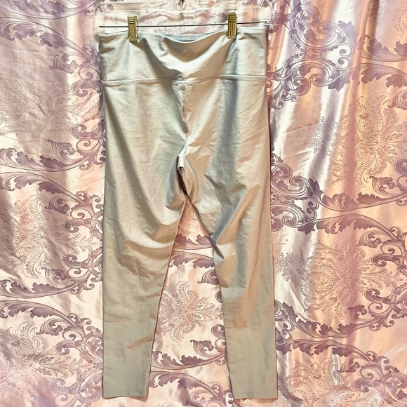 Periwinkle Metallic Shimmer Active Pants - Picture 4 of 5